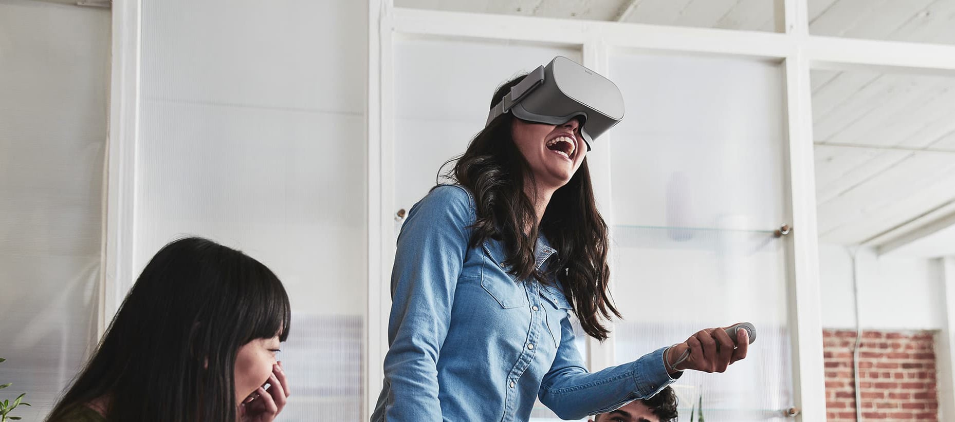 Top 4 Reasons Why Oculus Go is Making VR for Business More Practical